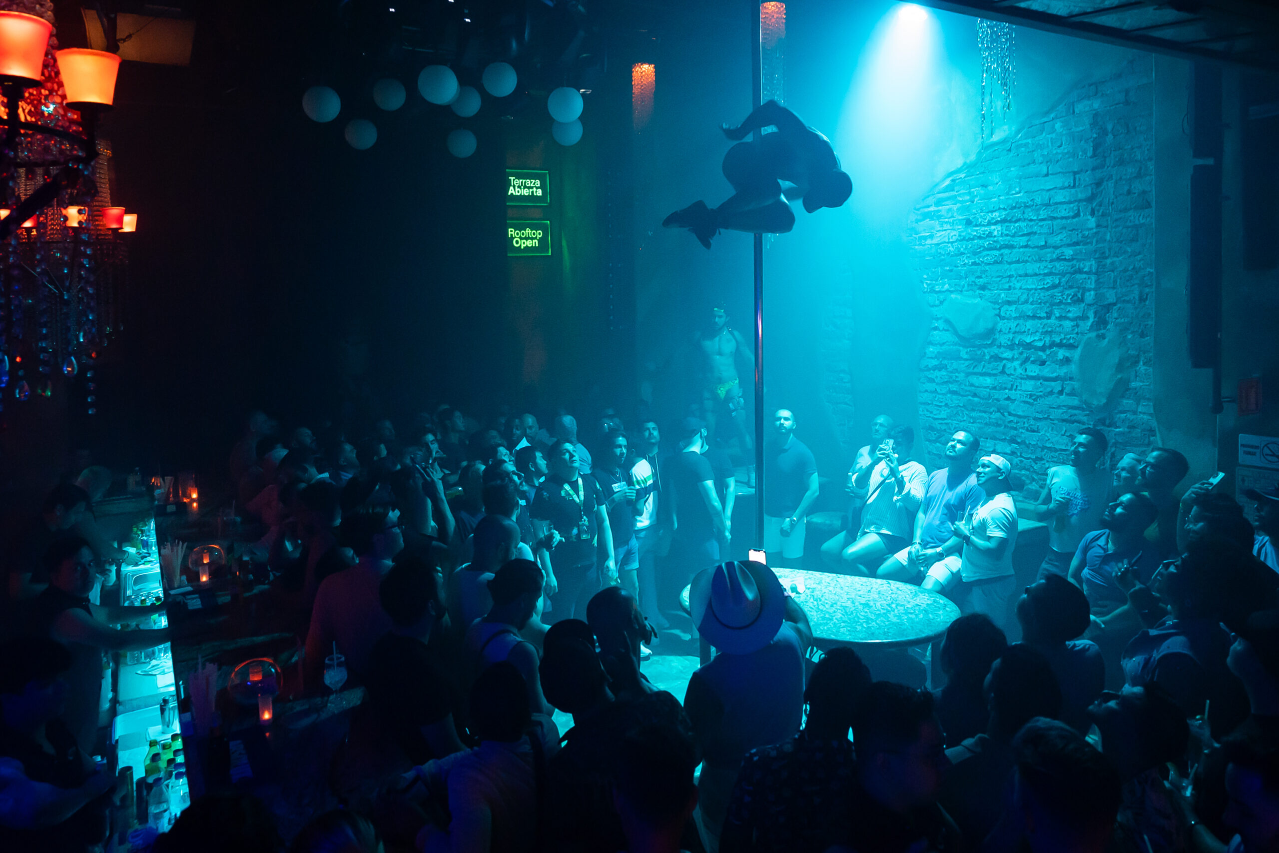 La Noche Bar
