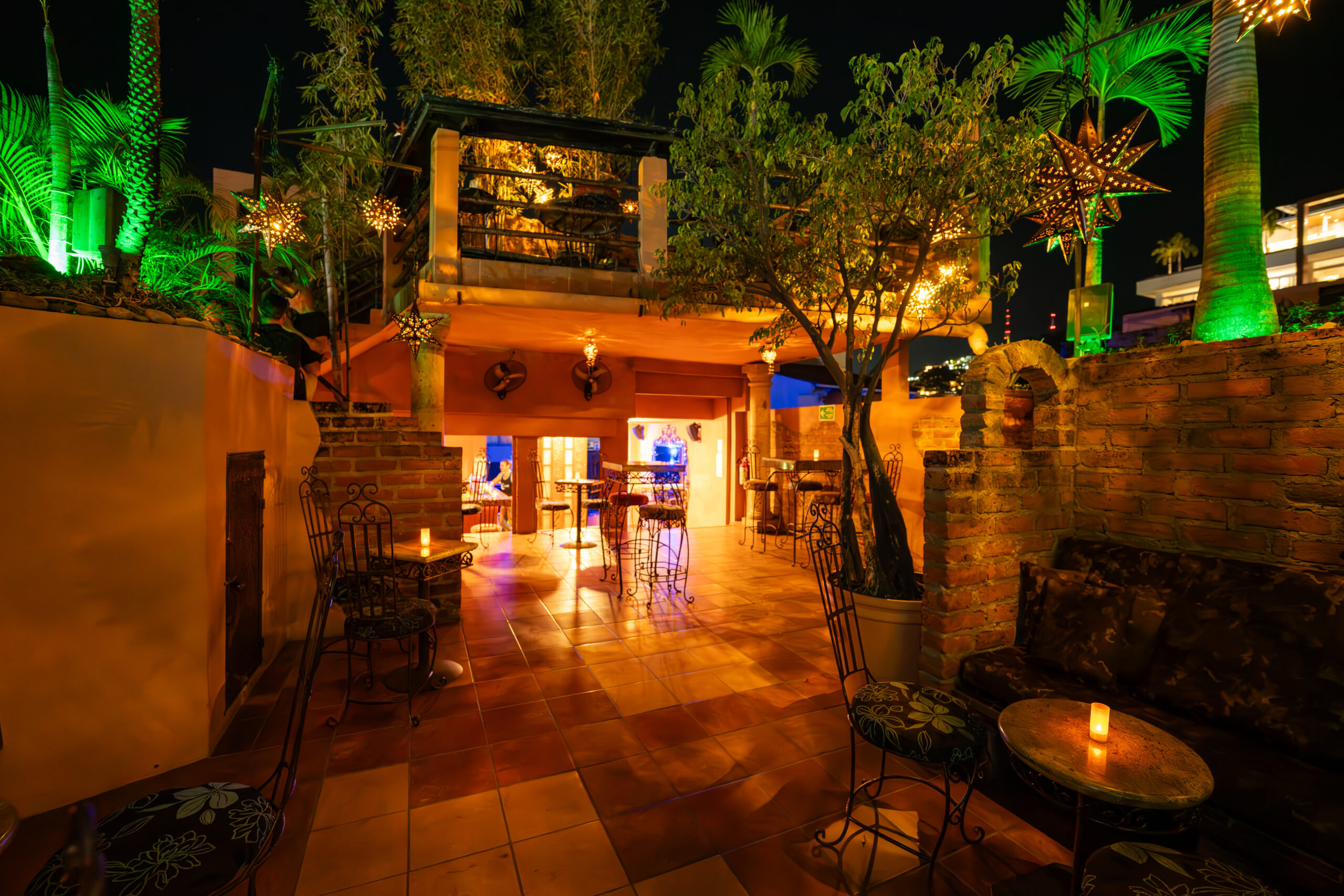 La Noche Bar
